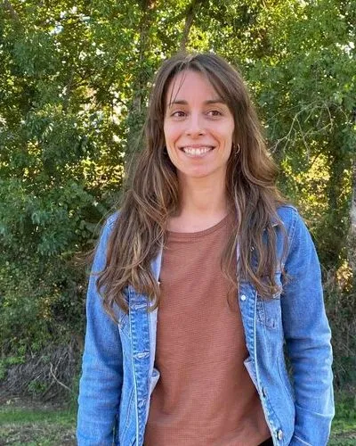 Hélène LACOSTE responsable formation au centre CLIP Saintes, vous accompagne dans votre projet de formation.